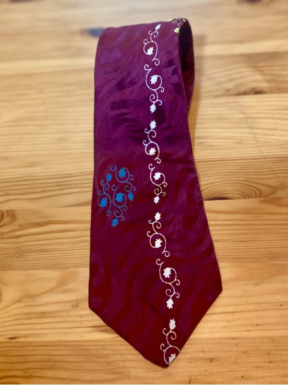 Vintage 1960's Van Heusen Burgundy Tie with Blue and Cream Floral Vine Accents
